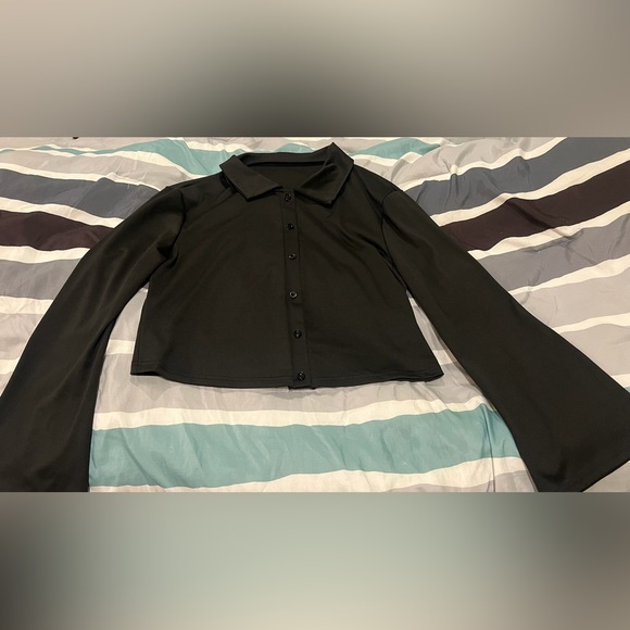 BIG SALE(5 for $20)- Elegant Black Women's Top - Picture 3 of 3